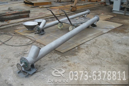 洗衣粉管式螺旋輸送機(jī) 洗衣粉管式螺旋輸送機(jī)